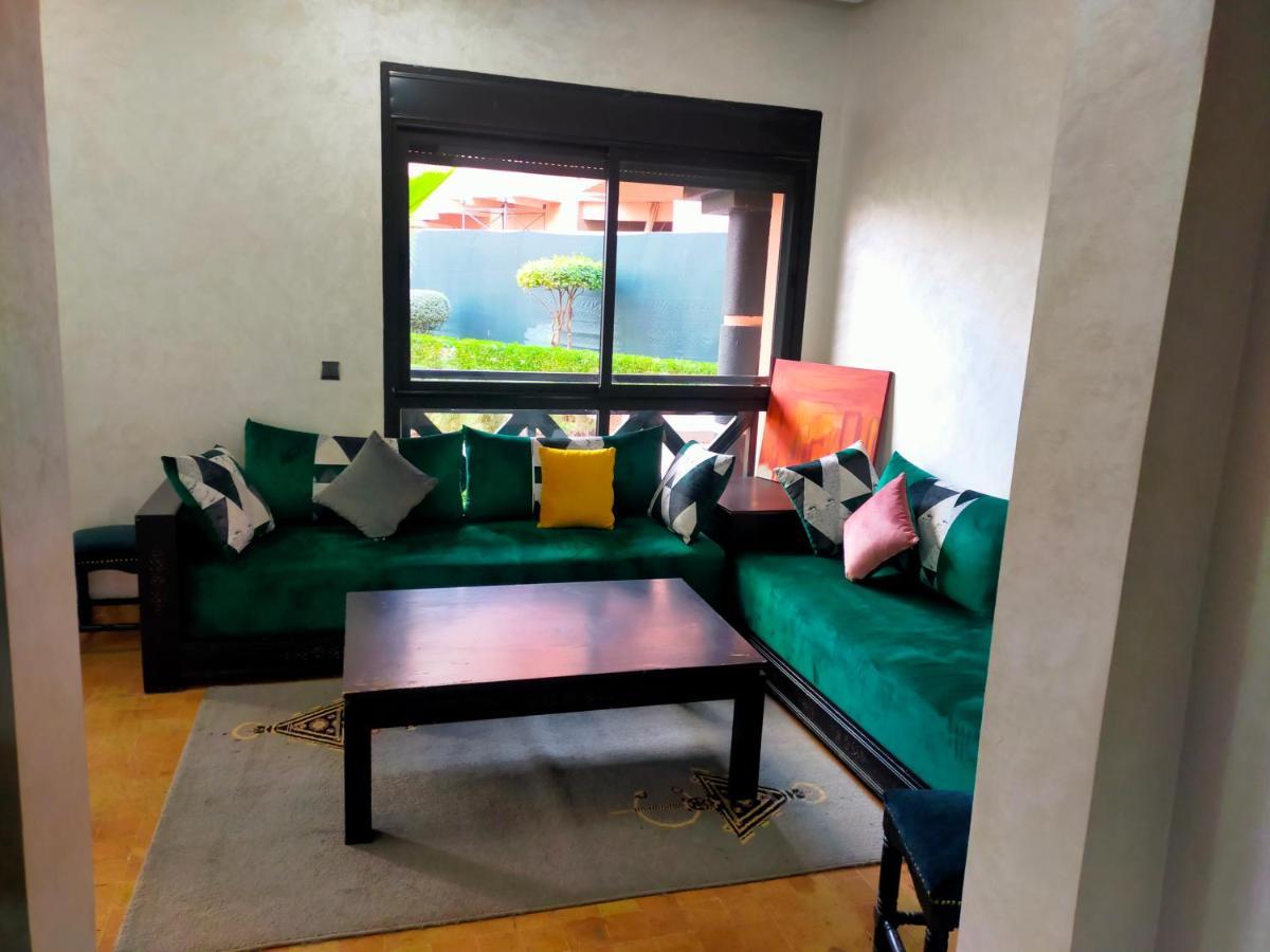 Un Moderne Chic Appartement Vue Sur Piscine Marrakesch Zimmer foto